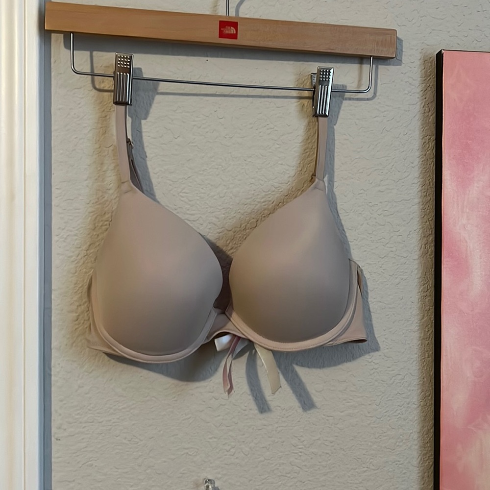 Victorias Secret 32d Super Push Up Bra